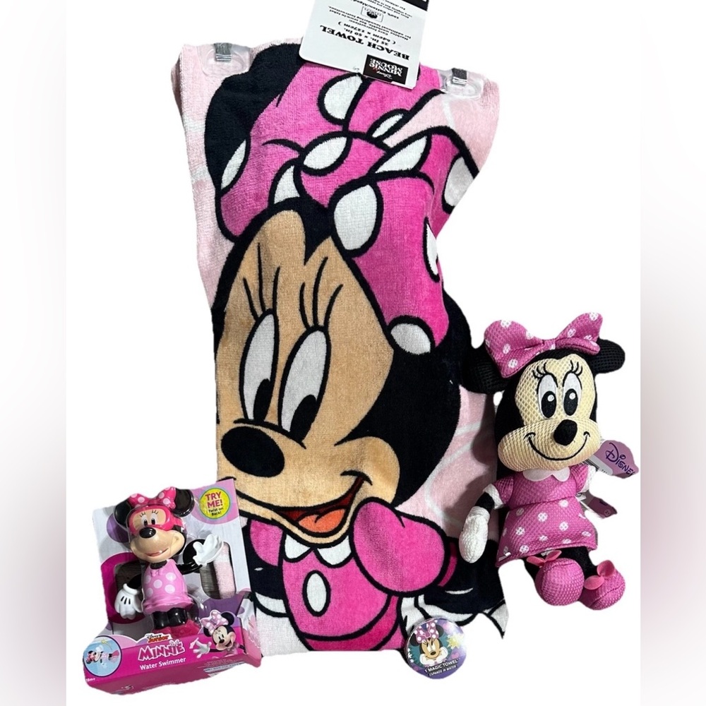 Minnie Mouse Bath Fun!  Aqua Pal, Swimmer, Magic Towel & Beach Towel. Super Cool
